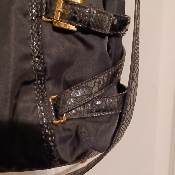 Micheal Kors Kempton Nylon and Leather Trim Shoulder Bag Tote - Picture 5 of 12